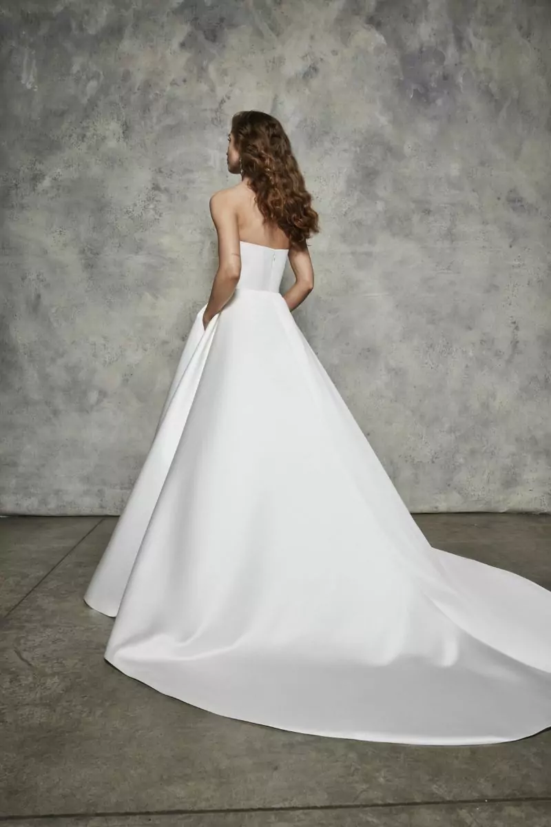 Robe 2403 – Jesus Peiro – Image 3