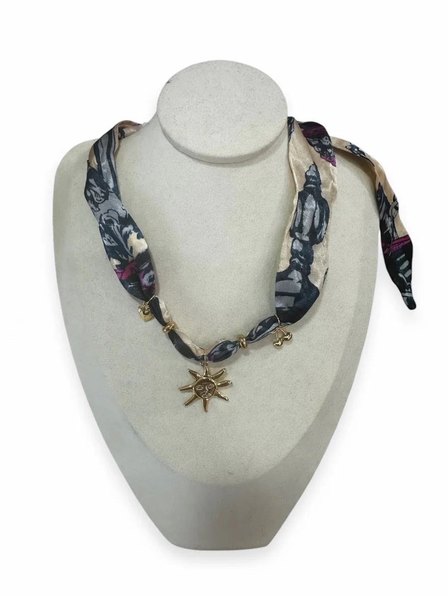 Collier foulard " Luna "