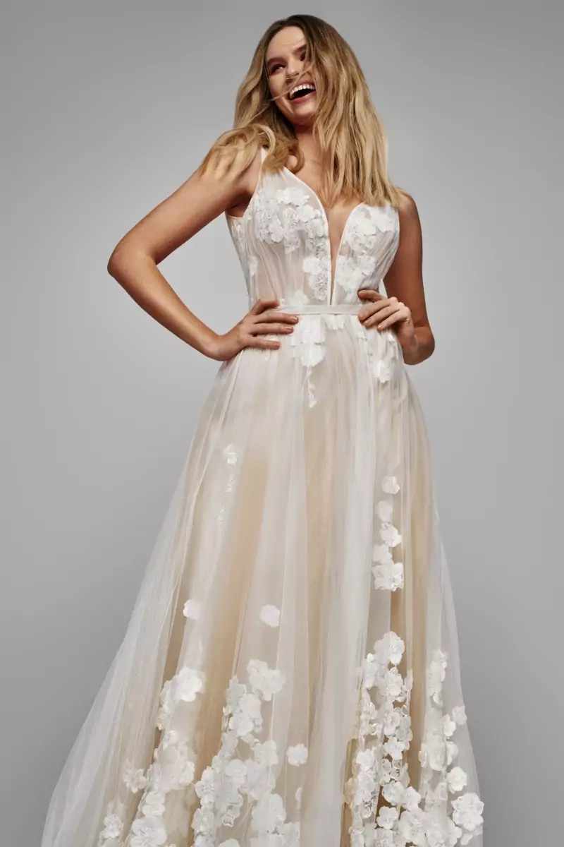 Robe Acacia – Sylwia Kopczynska - Image 3