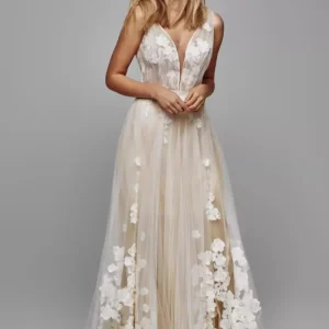 Robe Acacia – Sylwia Kopczynska