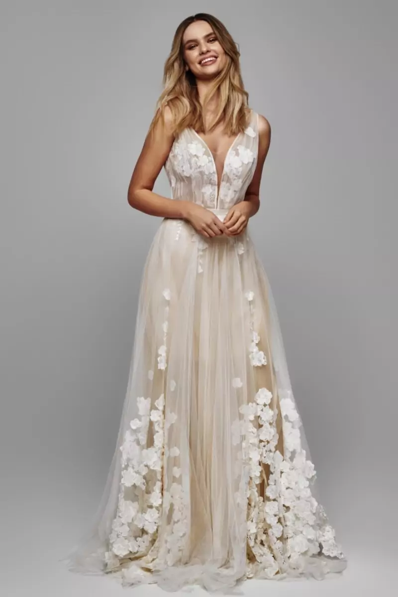 Robe Acacia – Sylwia Kopczynska - Image 2