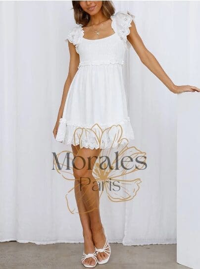 Robe blanche courte pour l’été en dentelle – Image 2