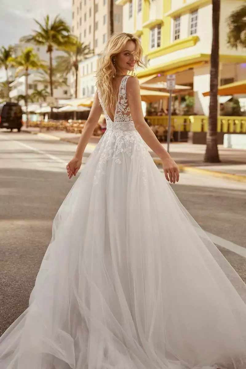 Robe Celina – Luna Novias – Image 3