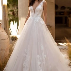 Robe Garner – Pronovias