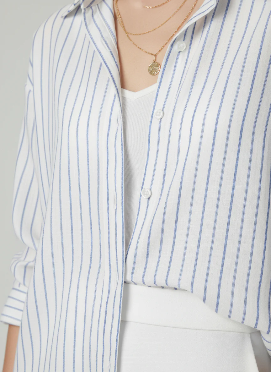 Chemise blanche rayée en bleu – Image 2