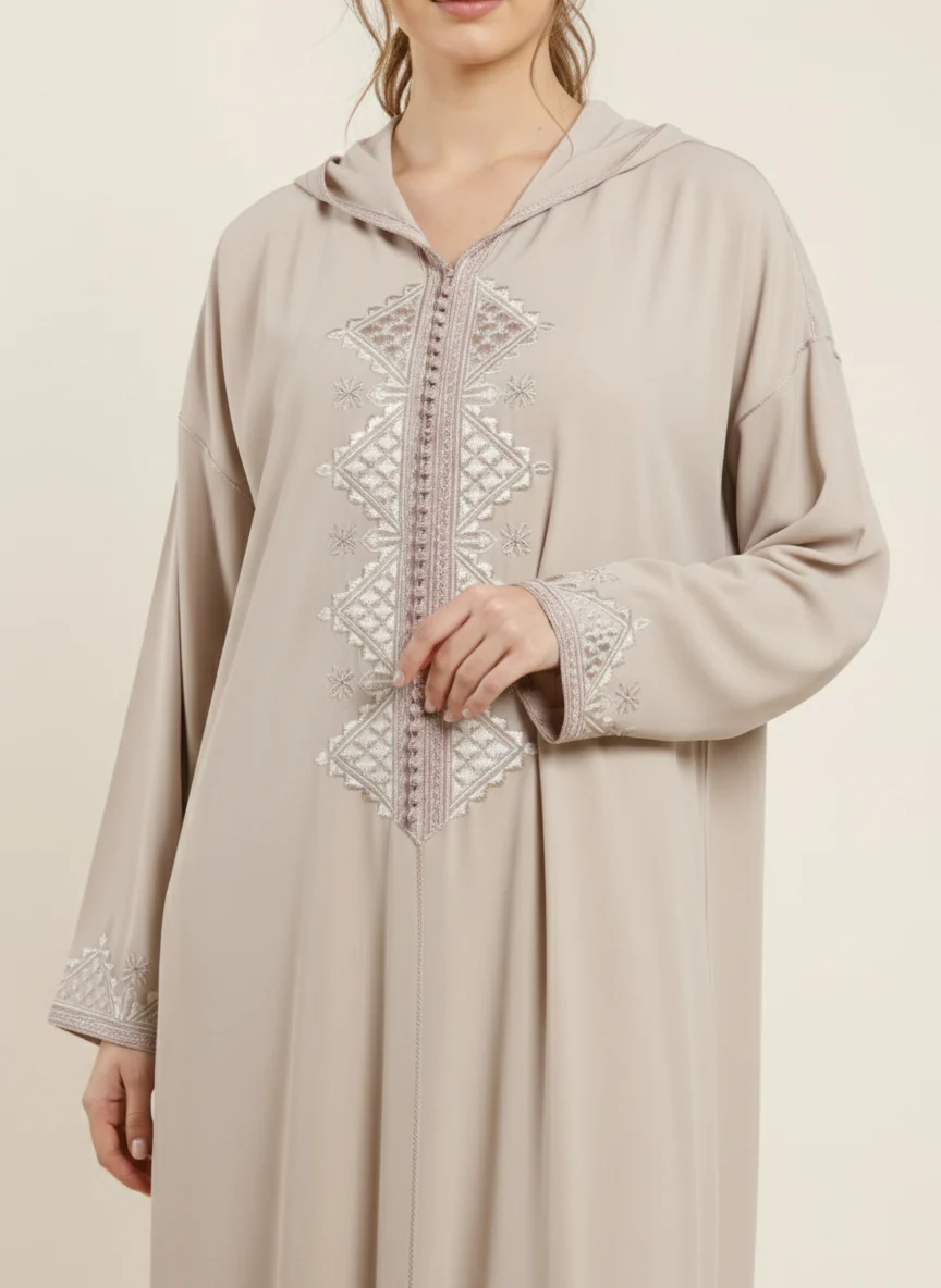 Jellaba en crêpe avec broderie Beige