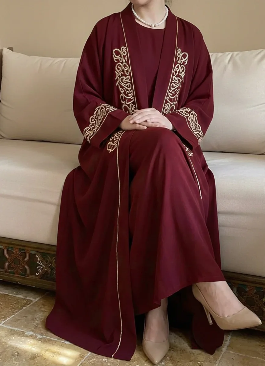 Abaya Kimono Bordeaux avec broderie