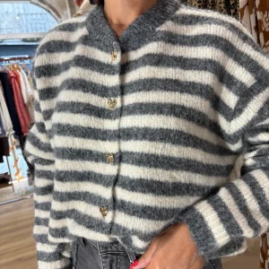 Gilet gris à rayures