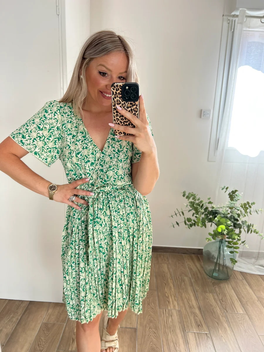 LA ROBE BEIGE ET VERT - Image 8