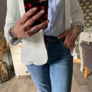 VESTE CARLA BLANCHE TAILLE: S/ M OU M/L