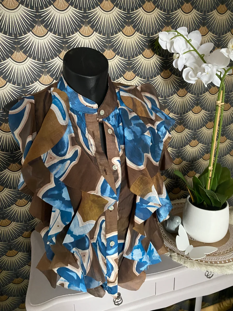 TOP FROUFROU CHOCO AVEC FLEURS BLEUES TU36/42 – Image 3
