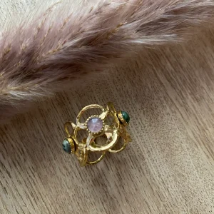 BAGUE FLEURS AVEC PIERRES NATURELLES QUARTZ FRAISE