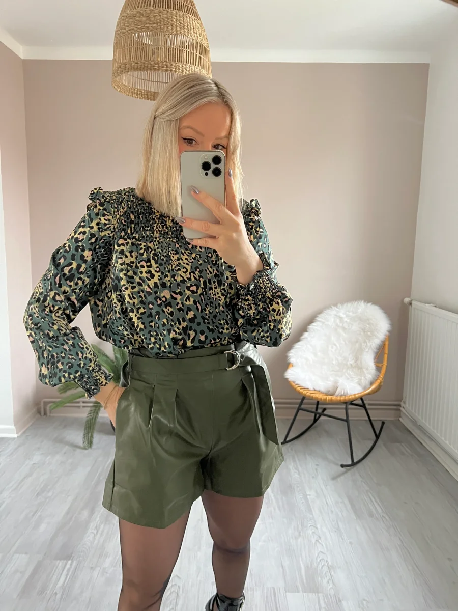 LE SHORT SIMILI KAKI - Image 4