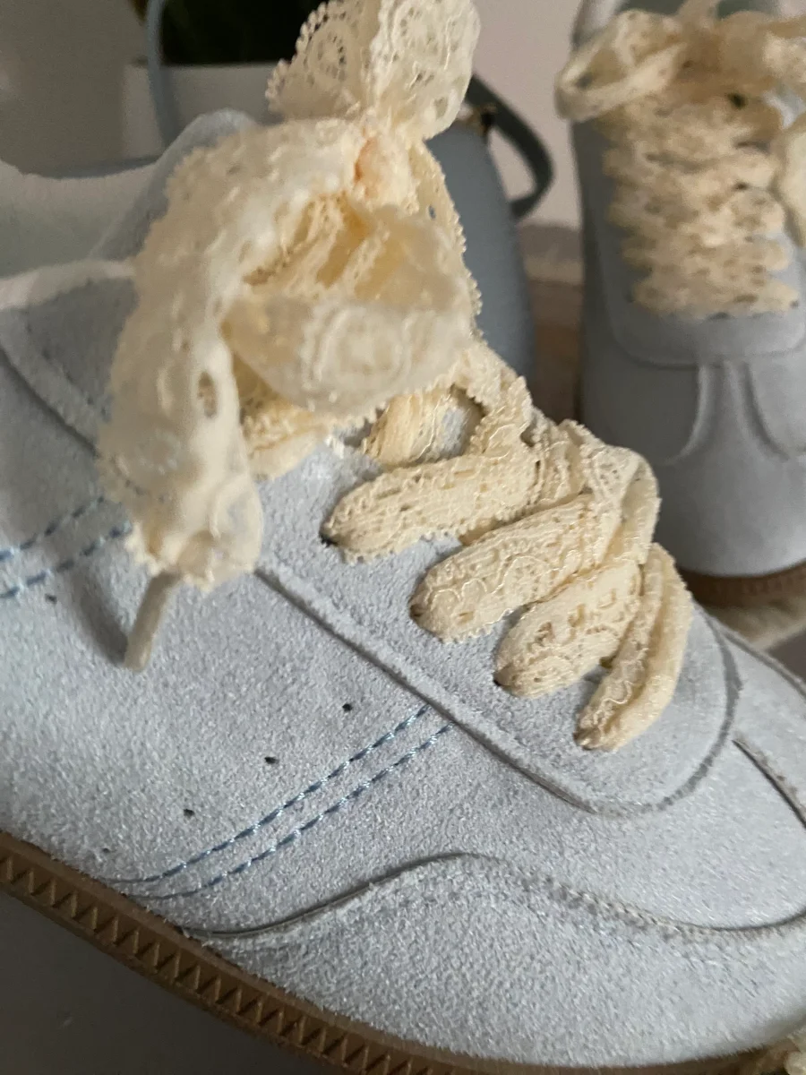 BASKETS A LACETS DENTELLE ET BIJOUX BLEU CIEL 36/37/38/39/40/41 – Image 5