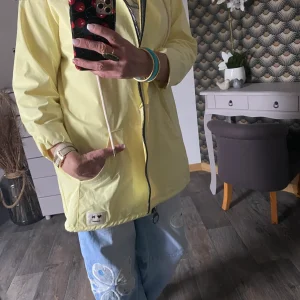 PARKA CARLA JAUNE PALE  TAILLE UNIQUE 38/46