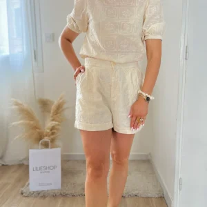 LE SHORT BRODÉ ÉCRU