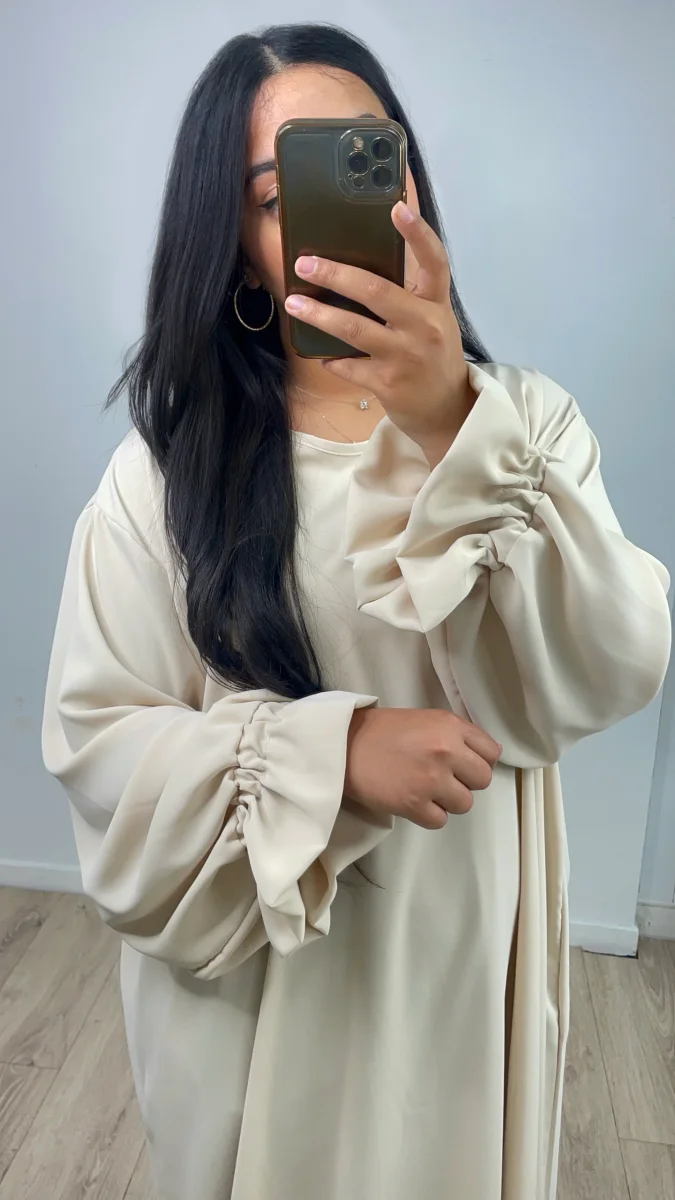 Abaya manche tulipe Kamila Crème - Image 3