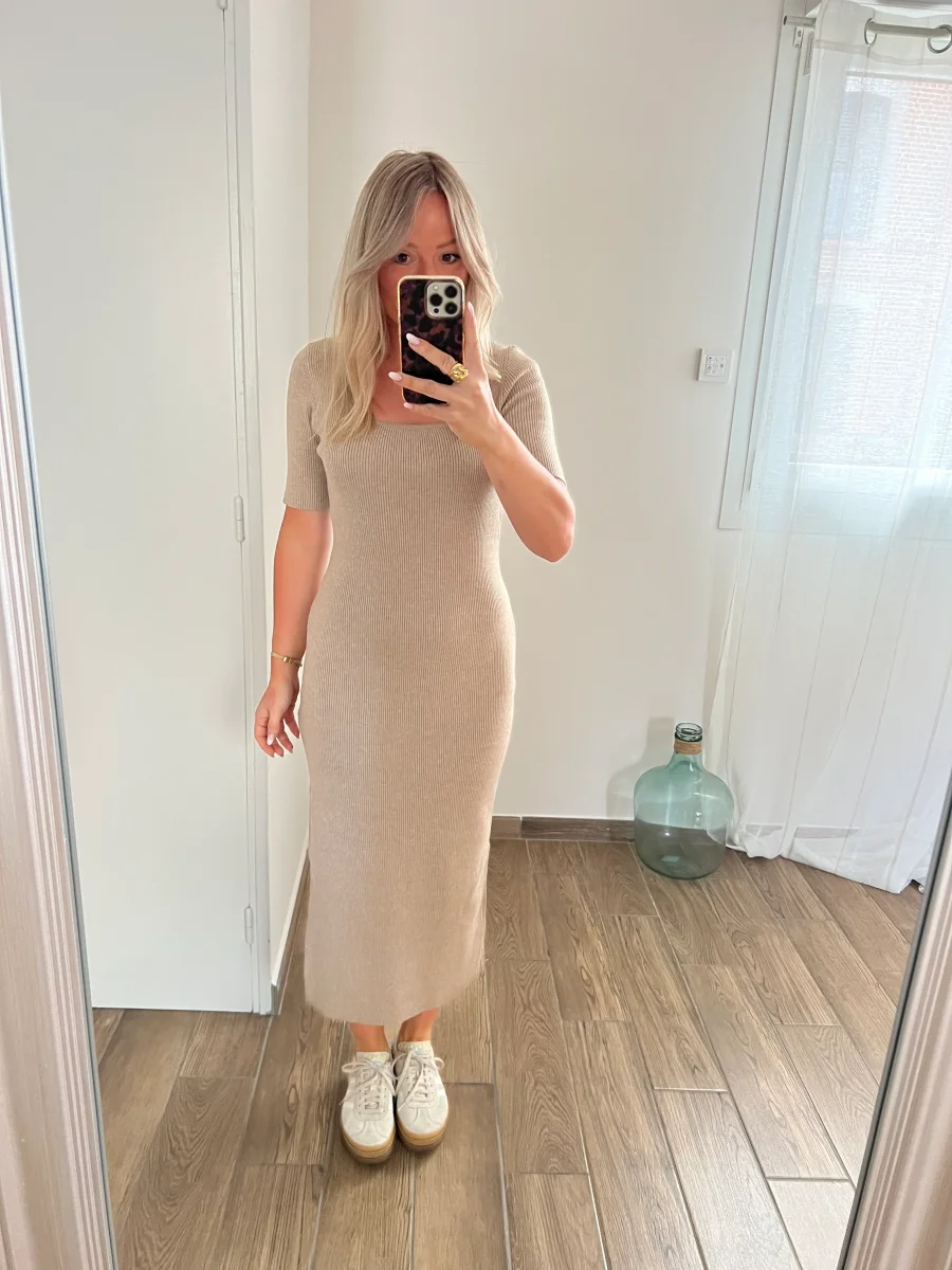 LA ROBE LONGUE EN MAILLE BEIGE - Image 7