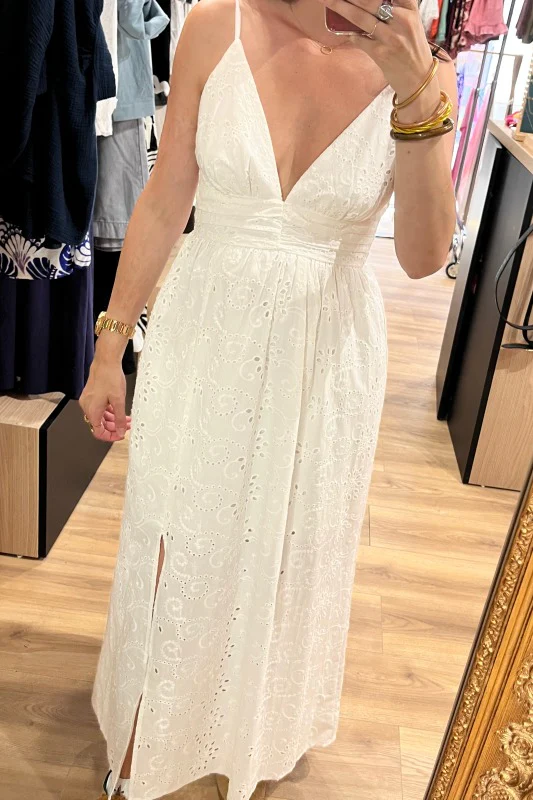 Robe longue blanche brodée – Image 3