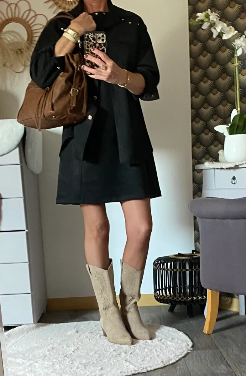 ROBE SCHAMING NOIRE TAILLE M - Image 3