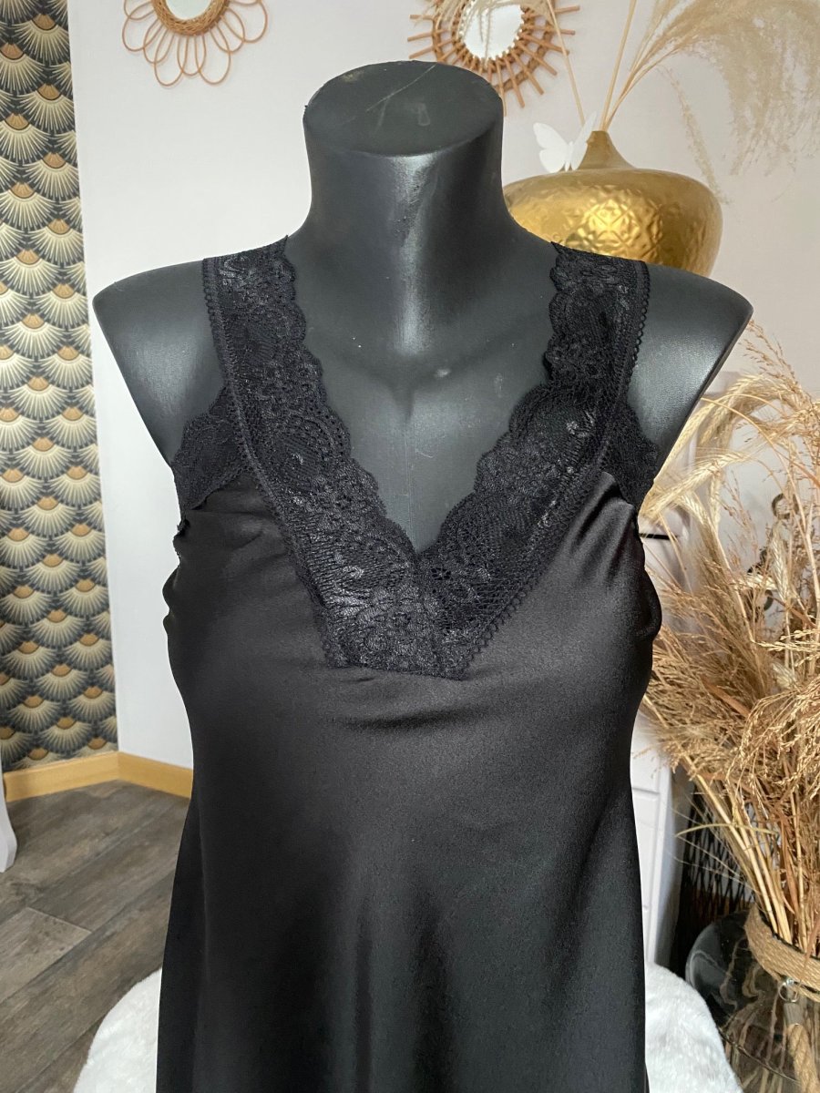 TOP DENTELLE TROIS COLORIS ( noir , blanc, champagne) – Image 3