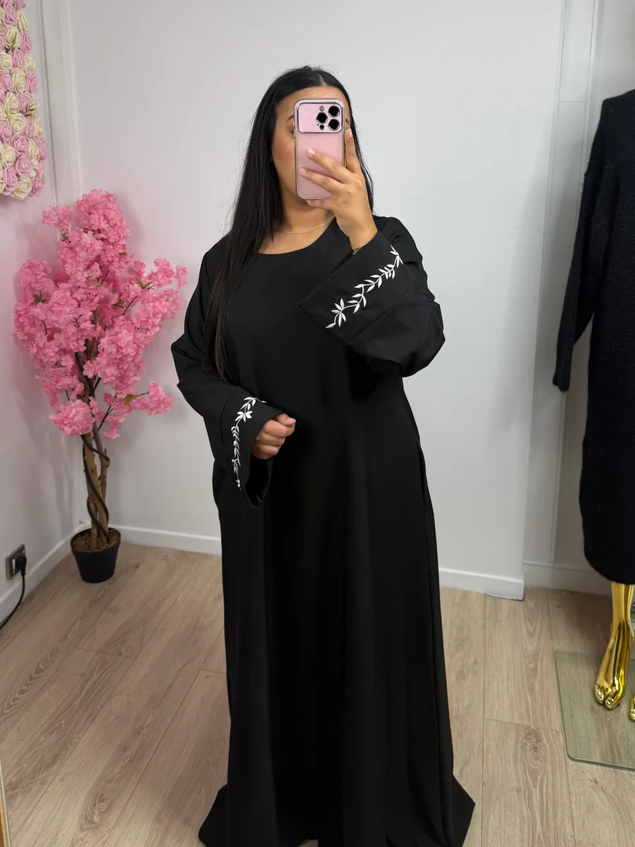 Abaya Fleur Noire - Image 2