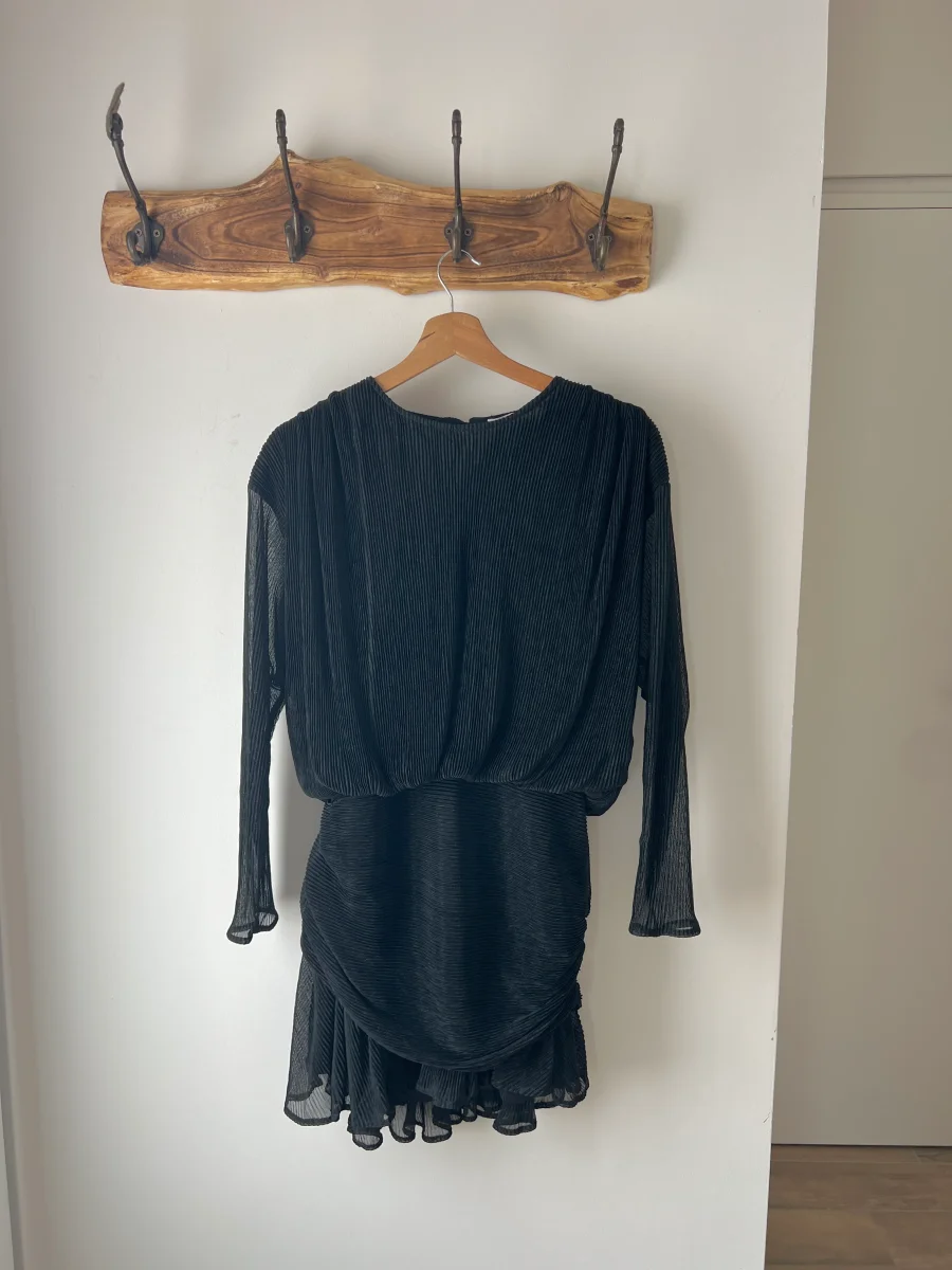 LA ROBE NOIRE IRISÉE - Image 4