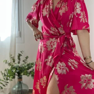 LA ROBE FUSHIA ET DORE