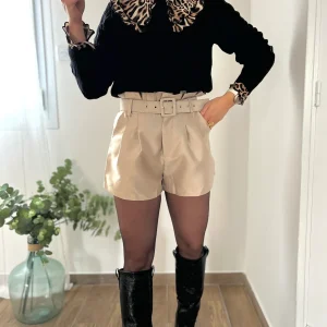 LE SHORT SATINÉ BEIGE