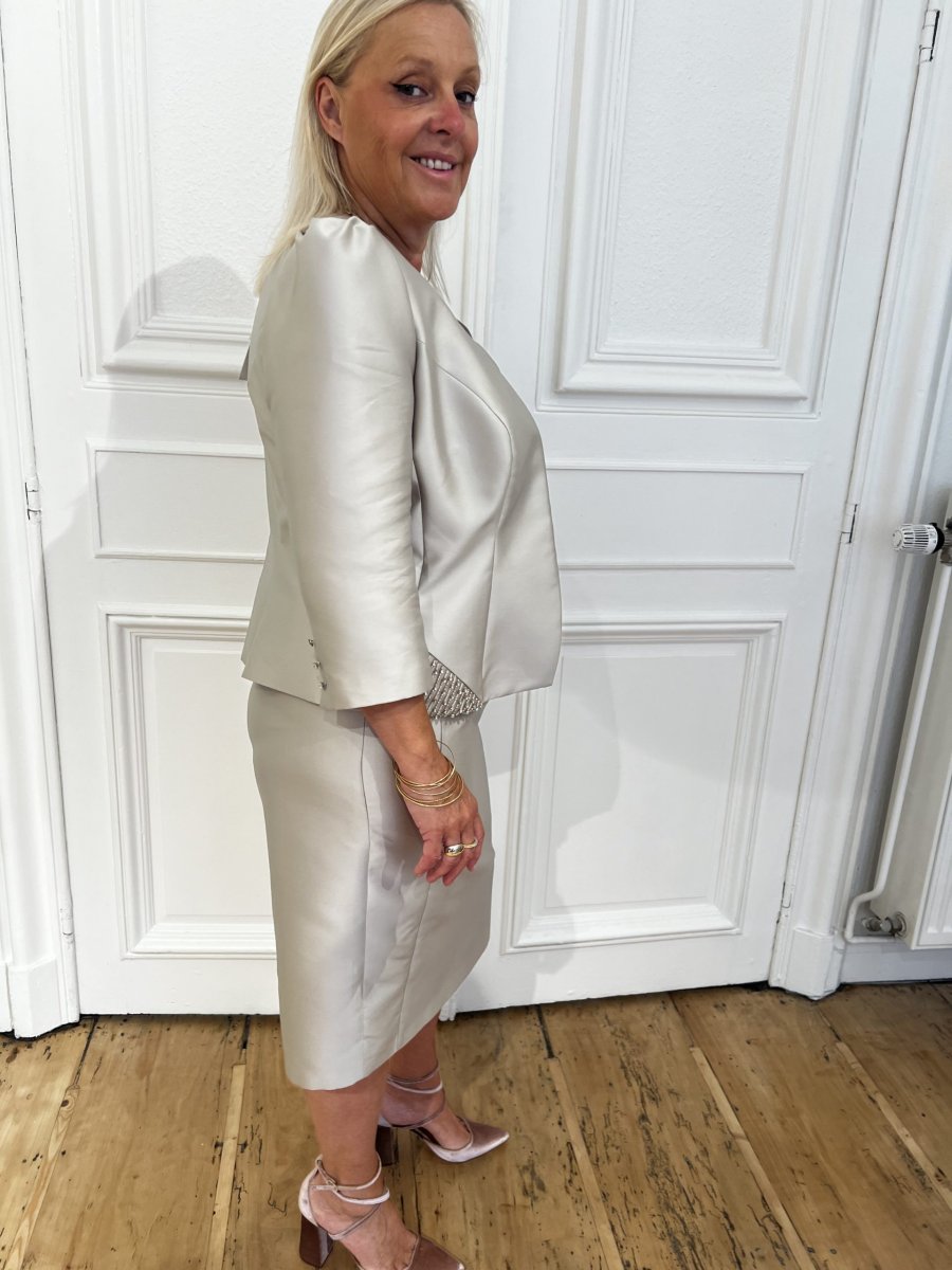 Robe mi longue Sonia Pena avec sa veste courte Taille 44 - Image 9