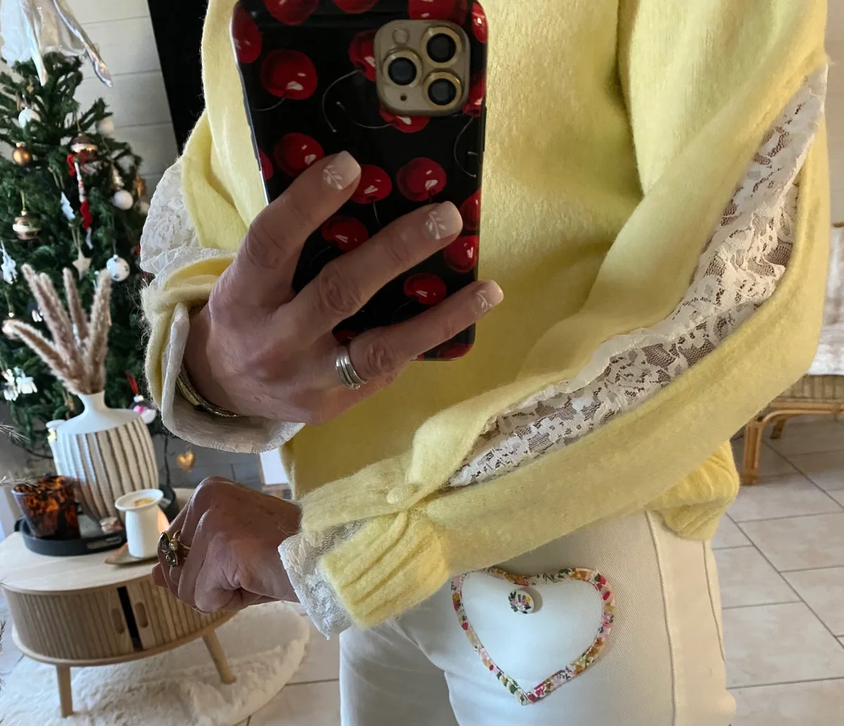 GILET LOVENA DENTELLE JAUNE TU 36/42 petit 44 – Image 4