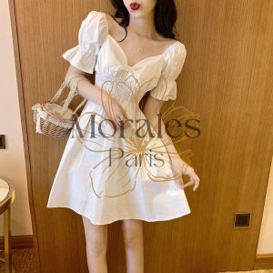 Robe blanche courte bohémienne manches bouffantes