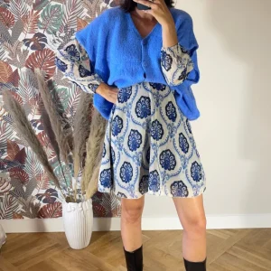 Robe blanche imprimée bleu