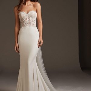 Robe Vela – Pronovias