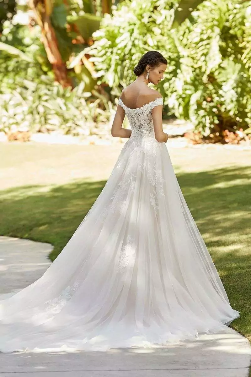 Robe Zinna – Adriana Alier – Image 3