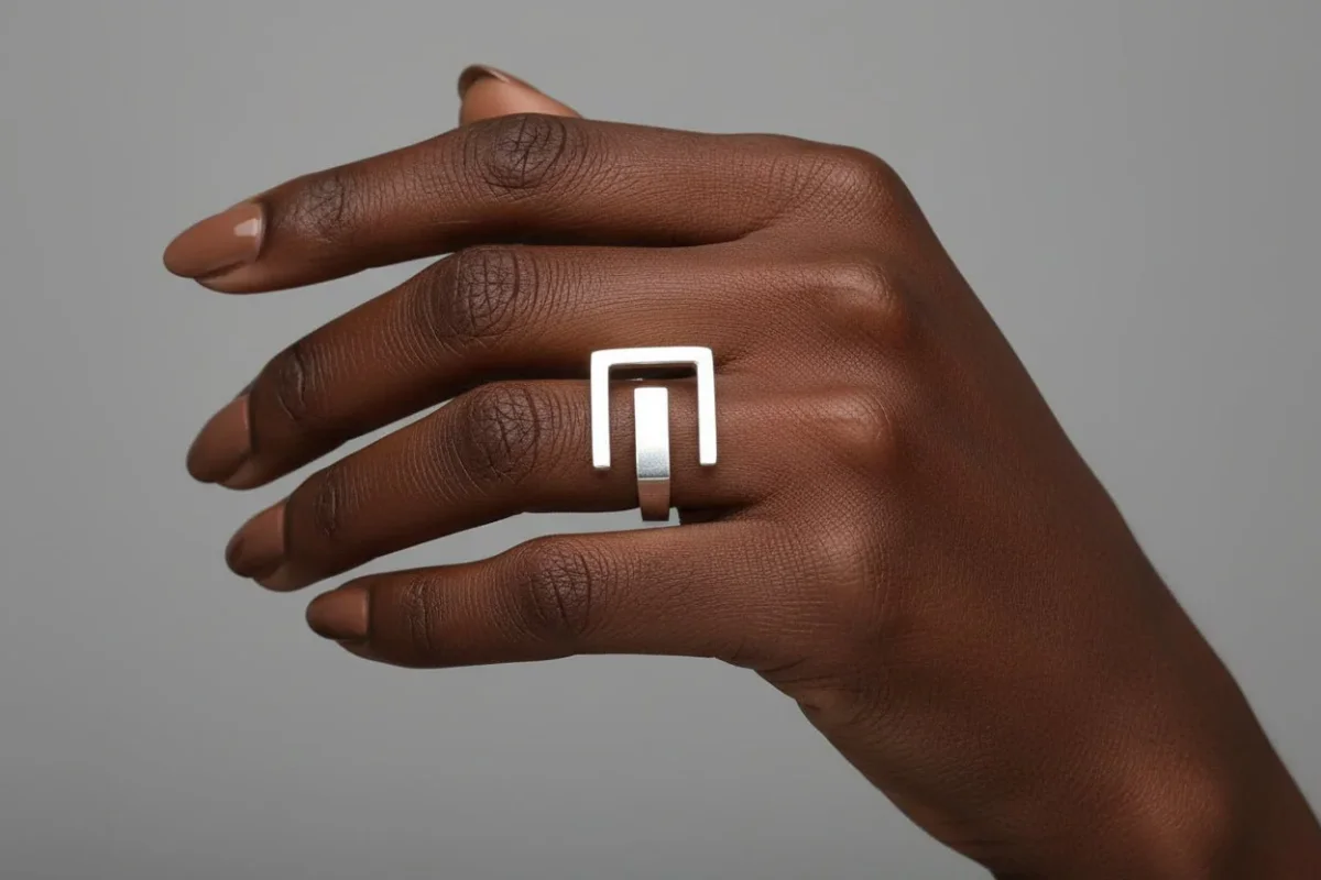 Bague Ptah Argent Massif Ajustable - Bijou Artisanal Sénégal - Image 2