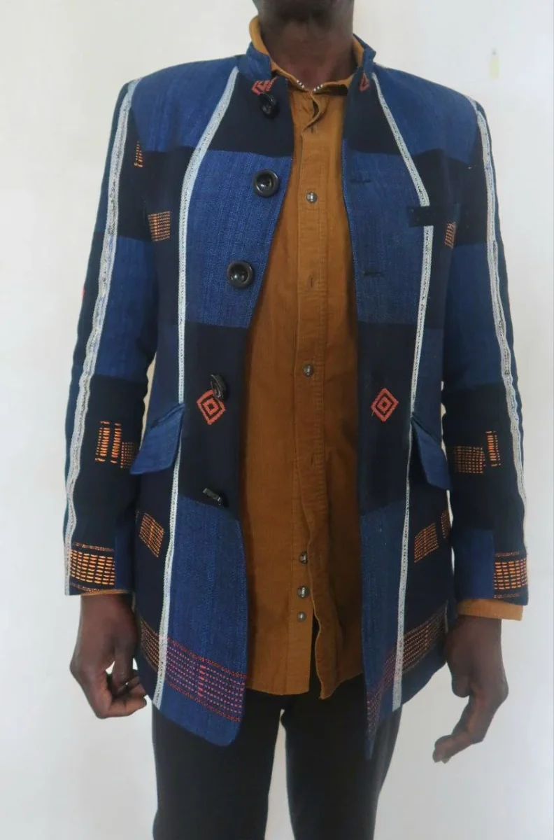 Blazer homme en pagne africain Sénoufo – coton tissé main – Image 9