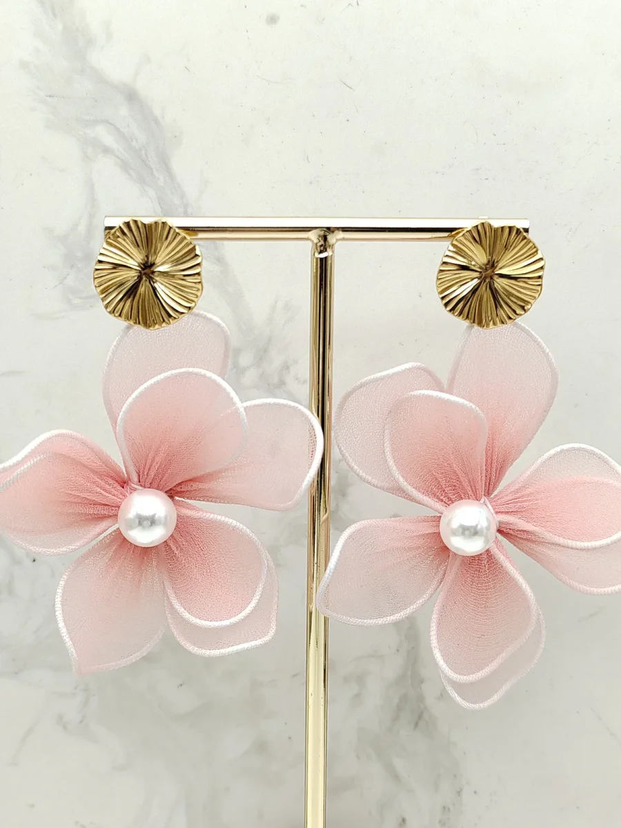 Boucle d'oreilles " Fleurs et Perles " – Image 4