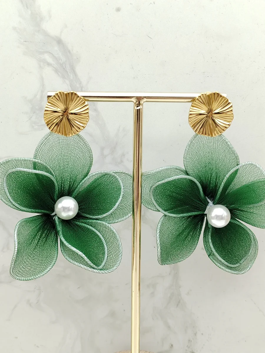 Boucle d'oreilles " Fleurs et Perles " – Image 3