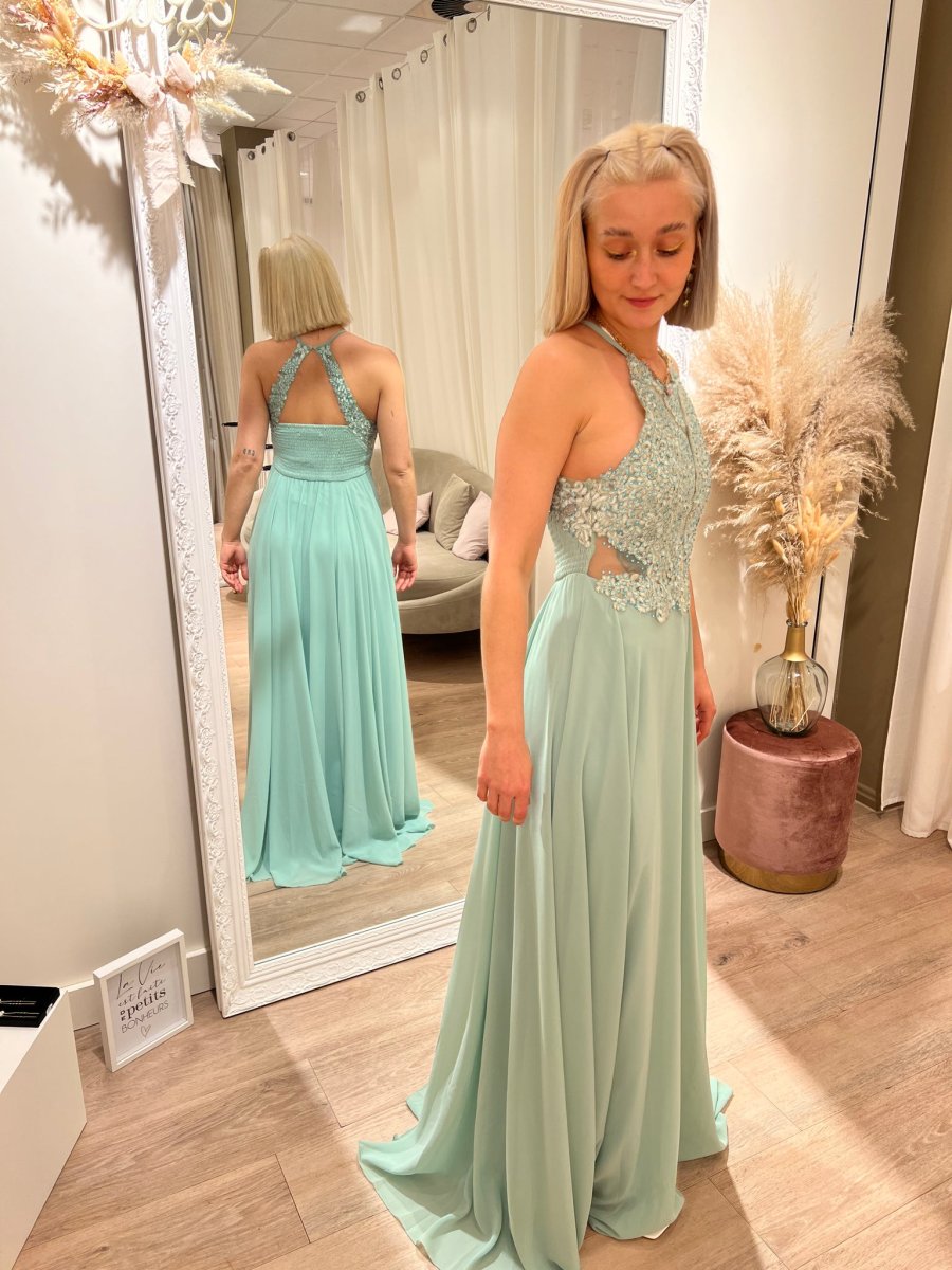 La robe longue en dentelles et sequins - Image 4