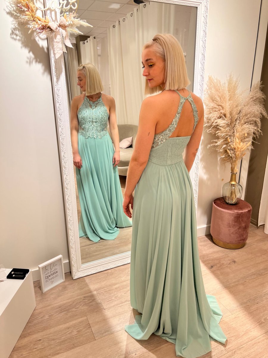 La robe longue en dentelles et sequins - Image 2