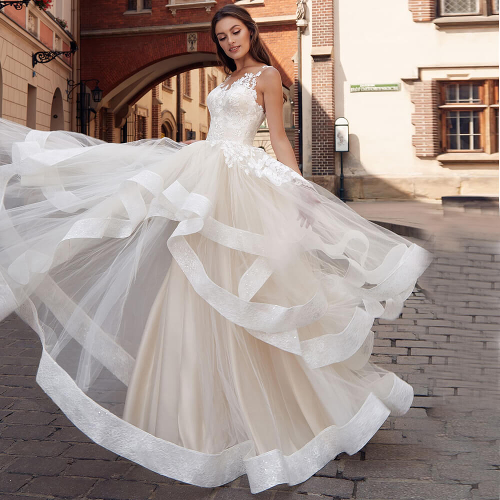 Robe de Mariée Princesse Couleur Champagne - Image 4