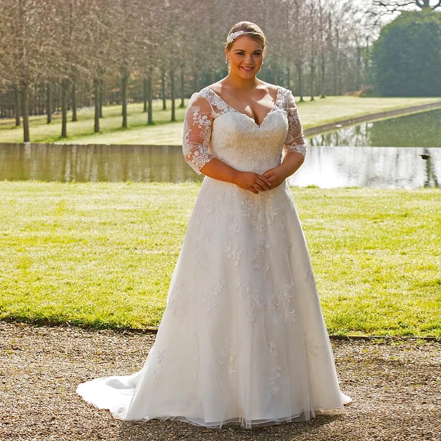 Robe de Mariée Princesse Femme Ronde - Image 2