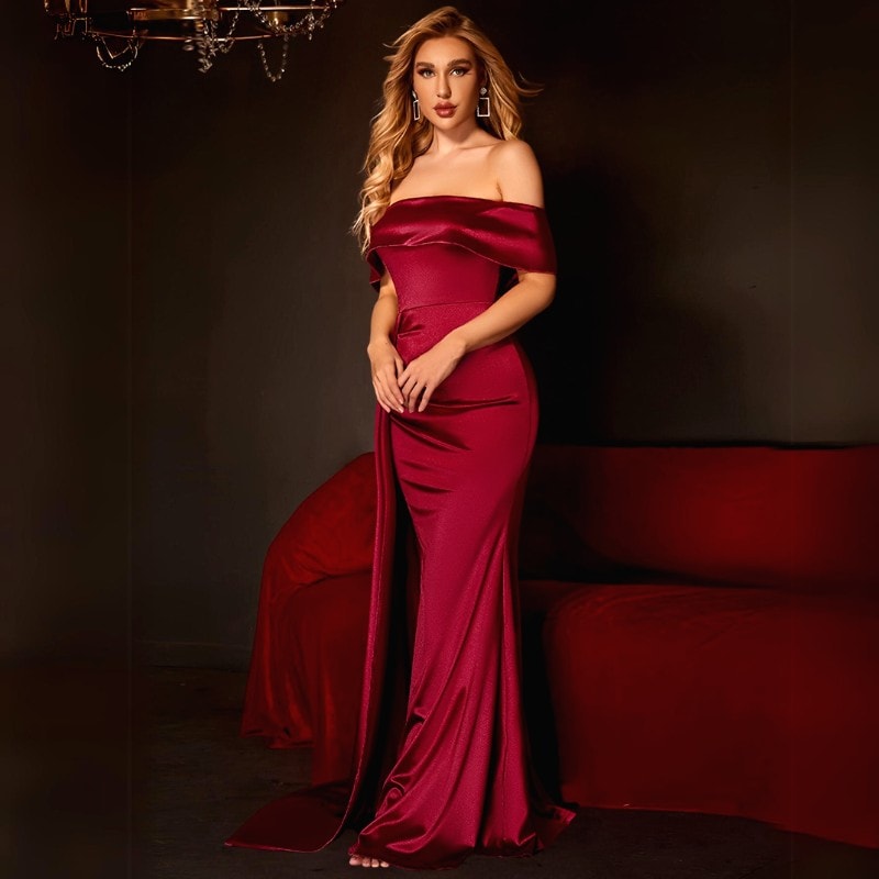 Robe Fourreau Rouge Satinée - Image 5