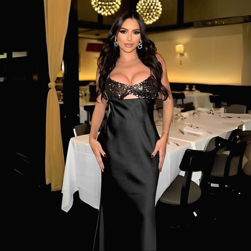 Robe Satin Noir Bretelle Strass – Image 3